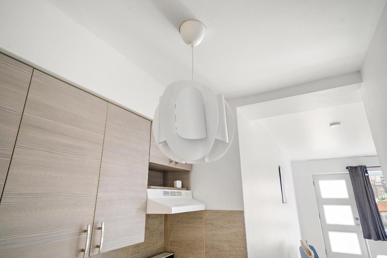 Hutchison Apartments By Restavio Montreal Exterior photo
