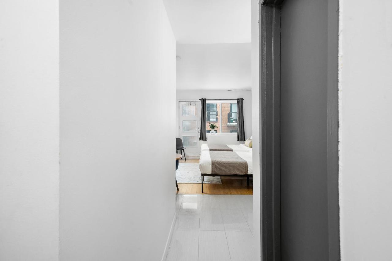 Hutchison Apartments By Restavio Montreal Exterior photo